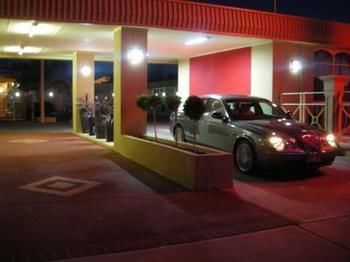 デザート サンド モーター イン ブロークン ヒル ブロークンヒル エクステリア 写真